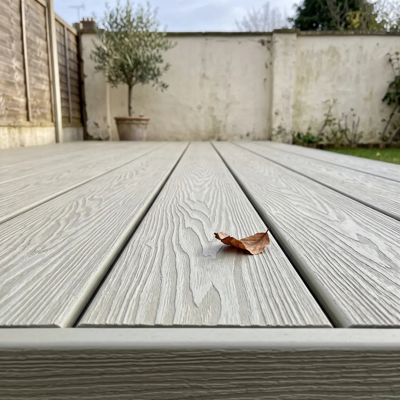 Ash Woodgrain Board 4.8m